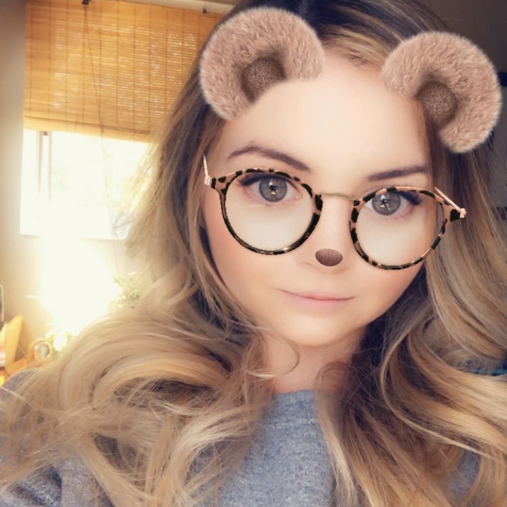 Meet your Posher, Kaitlynn